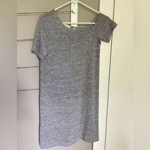 Aritzia Wilfred Free Cynda Asymmetrical Shoulder Dress